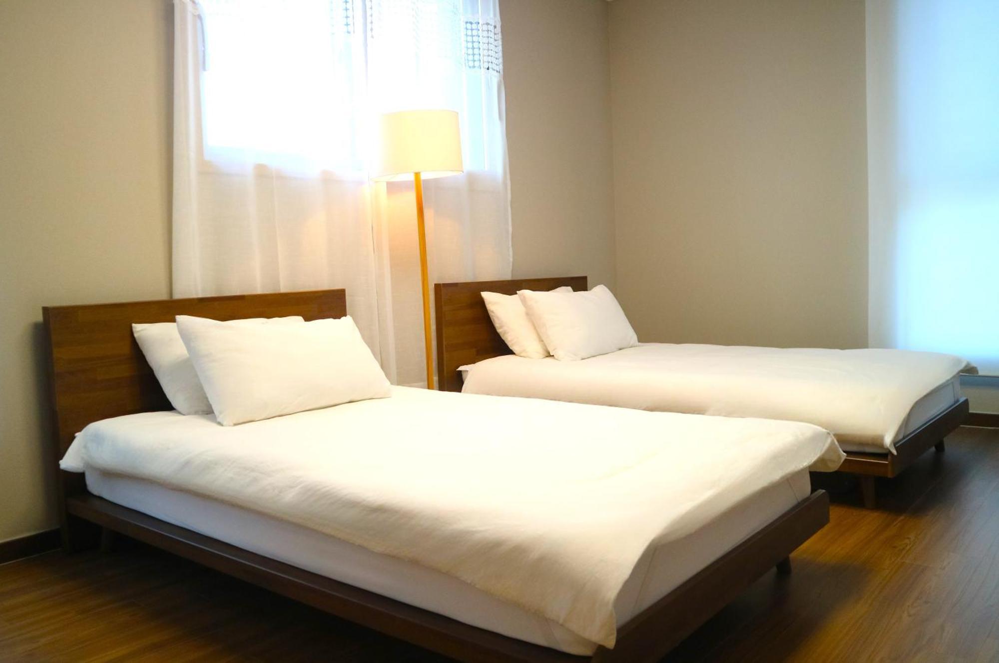 Incheon Airport Guest House King Экстерьер фото