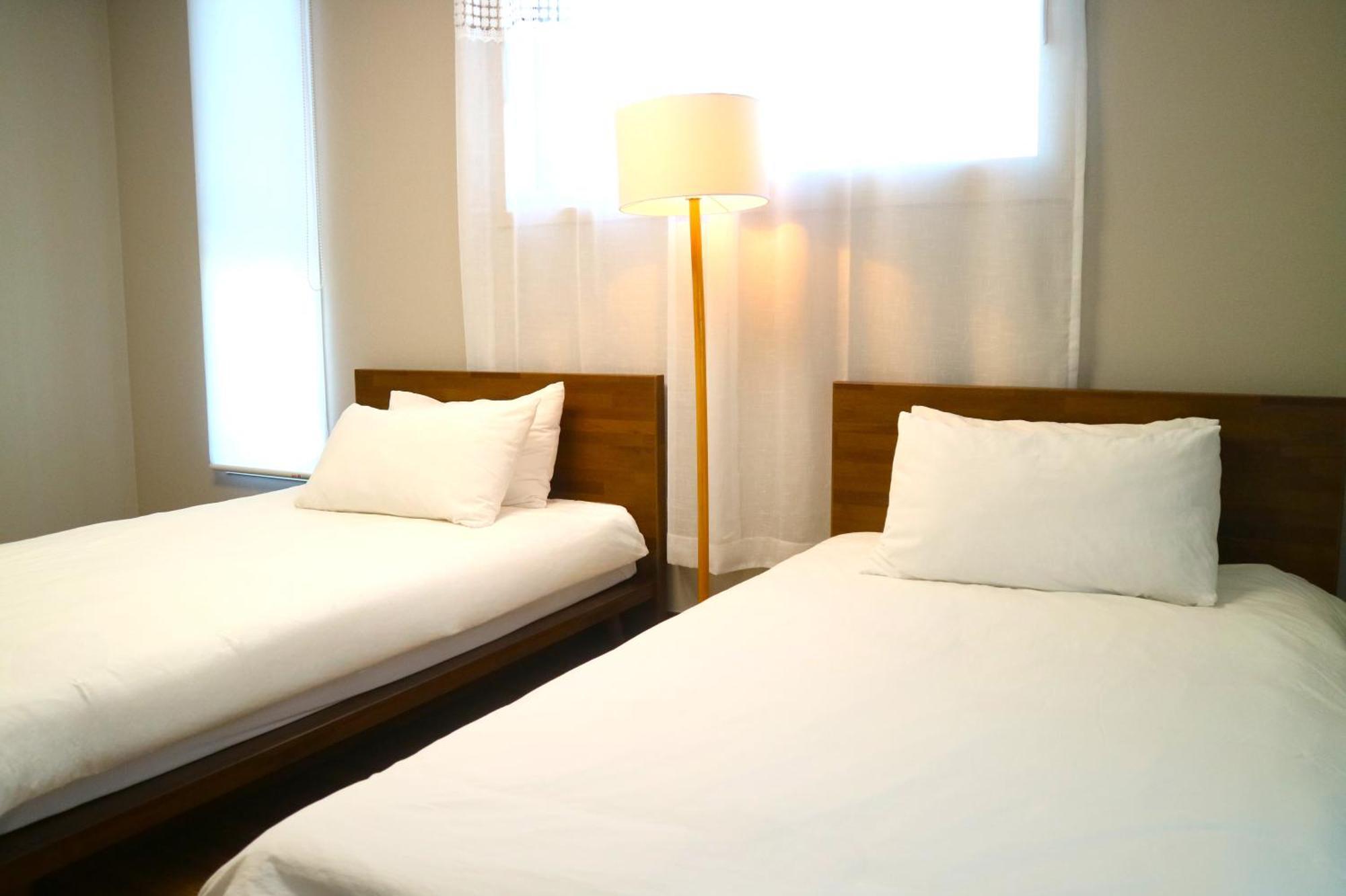 Incheon Airport Guest House King Экстерьер фото
