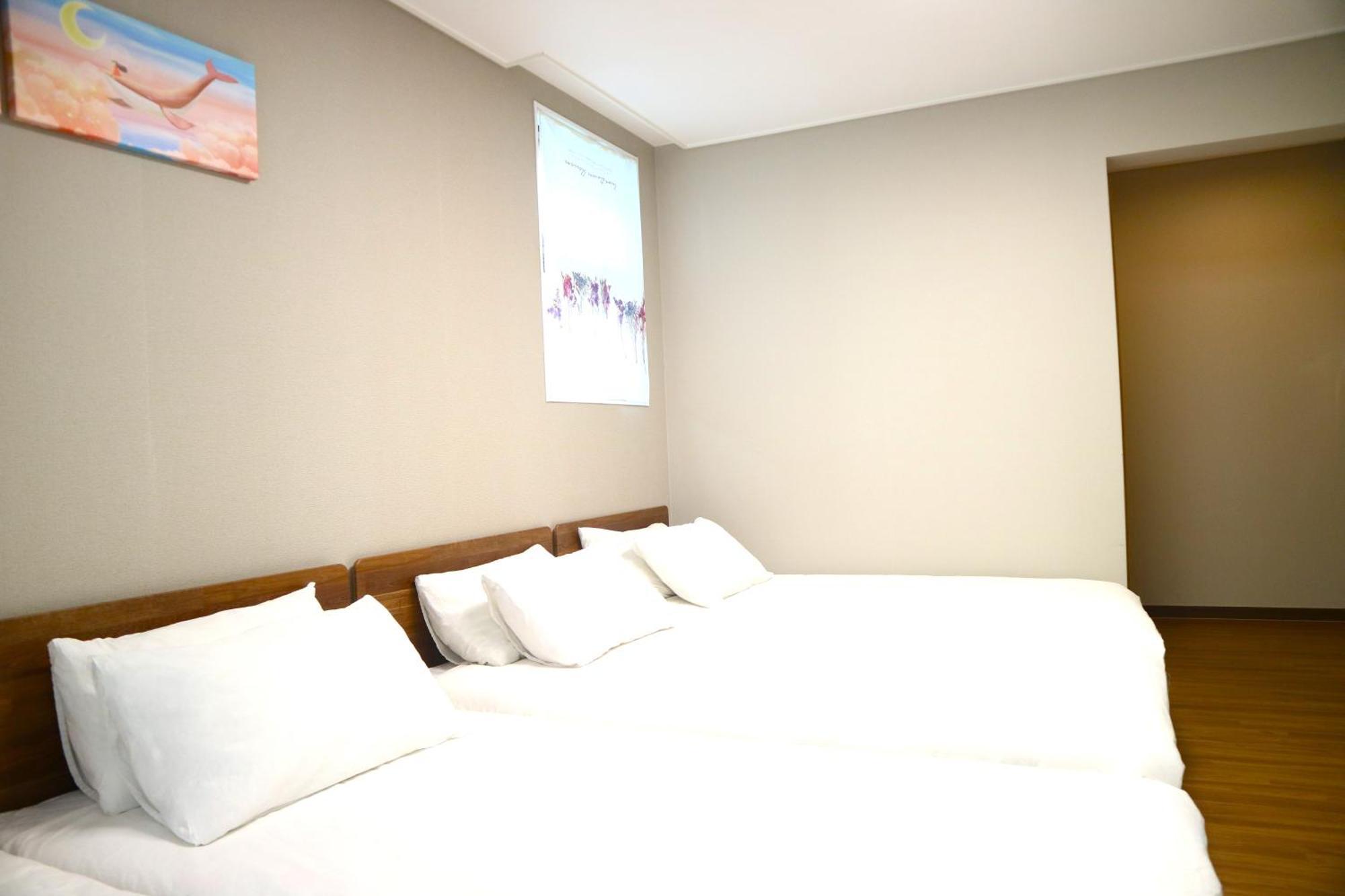 Incheon Airport Guest House King Экстерьер фото